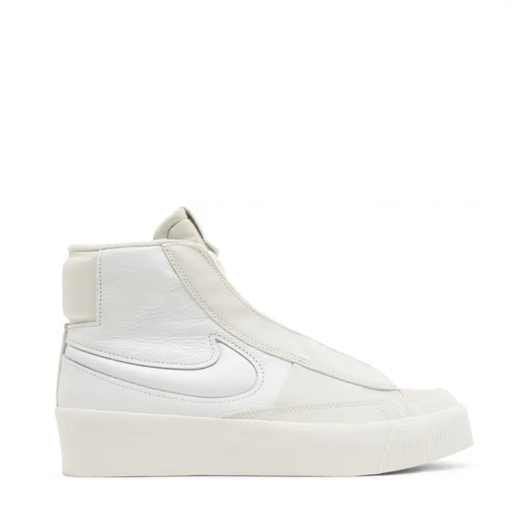 Nike Women’s Blazer Mid Sneakers Cream NIB 7.5 - Picture 1 of 8